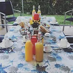 Bed & Breakfast Zac House 4*