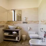 לינה וארוחת בוקר Zac House