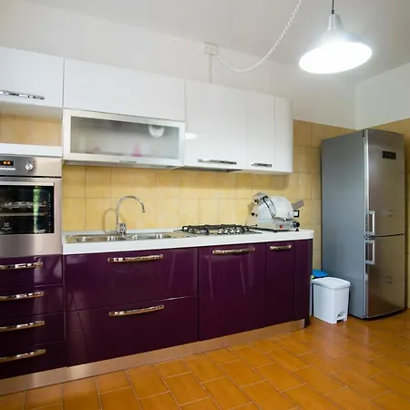 Zac House 4*