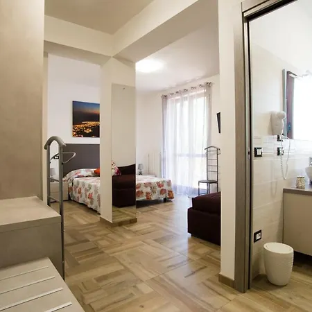 Zac House Bed & Breakfast Toirano
