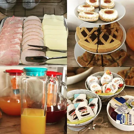 Zac House 住宿加早餐酒店 托伊拉诺