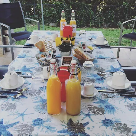 Bed & Breakfast Zac House *