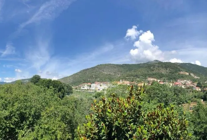 Zac House Bed & Breakfast Toirano